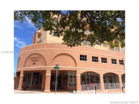 PRESIDENTIAL CORNERS COND