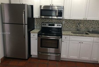 For sale in LAWRENCE EST LAND COS SUB