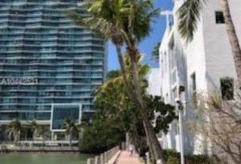 For sale in MOON BAY OF MIAMI CONDO