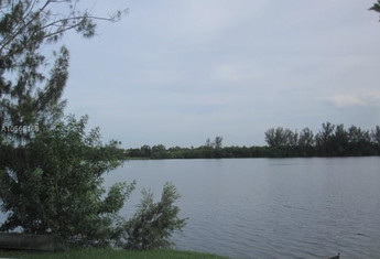 For sale in CARMEL LAKES CONDO NO 6