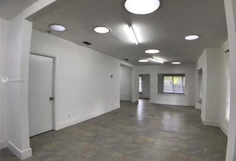 For sale in DONMOORE VILLA AMD PL