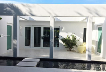 For sale in TROPICAL ISLE HOMES SUB 4