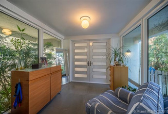 For sale in GDNS OF KEY BISC - ALHAMB