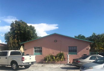 For sale in AMND MIAMI SUBURBAN ACRES