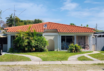 For sale in SILVER BLUFF GARDENS