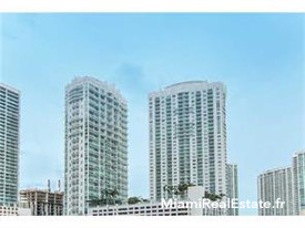 BRICKELL ON THE RIVER