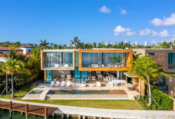 For sale in DI LIDO ISLAND