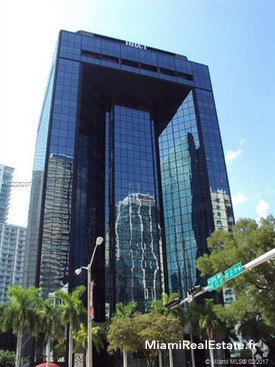 BRICKELL BB&T BUILDING