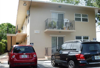 For sale in CALL LISTING AGENT